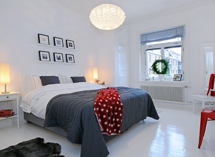 белый деревянный пол в спальне