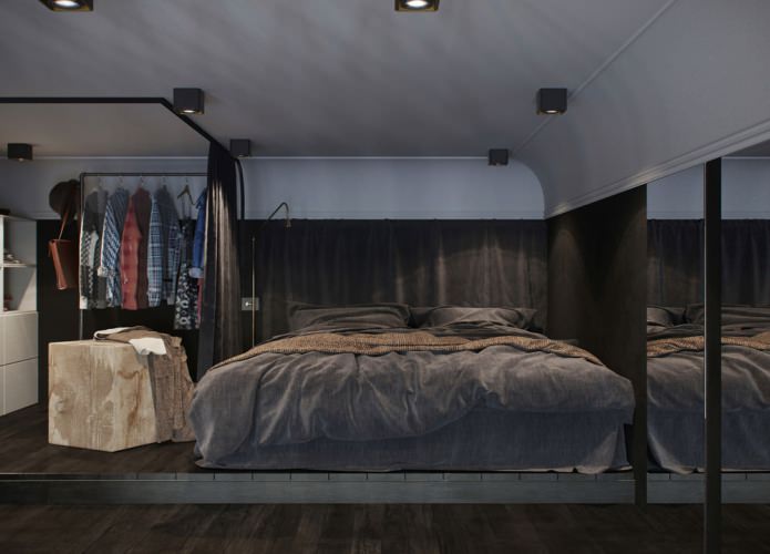 интерьер спальни в однокомнатной квартире с высокими потолками