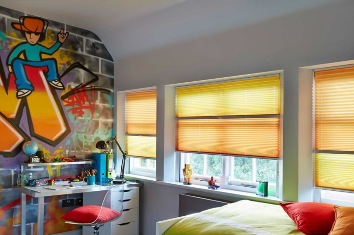 плиссированные шторы в детской комнате
