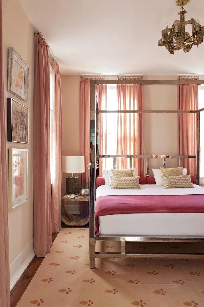 розовые шторы в спальню