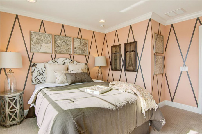 Серо-персиковая спальня