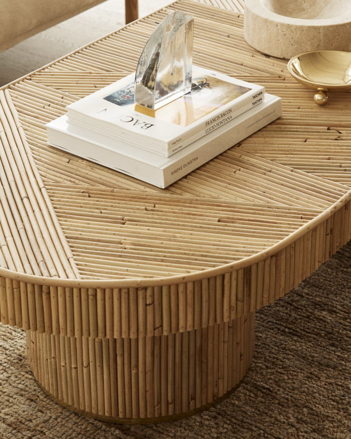 бамбуковый стол