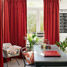 Красные шторы в интерьере: виды, ткани, дизайн, сочетание с обоями, декор, стиль-5