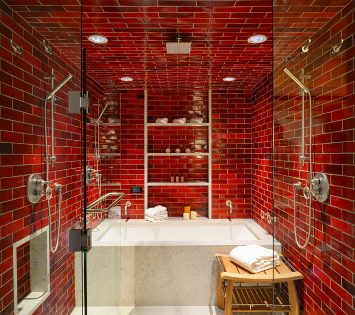 ванная комната с красной плиткой