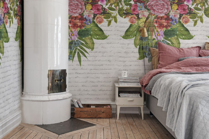 спальня в стиле прованс с росписью стен