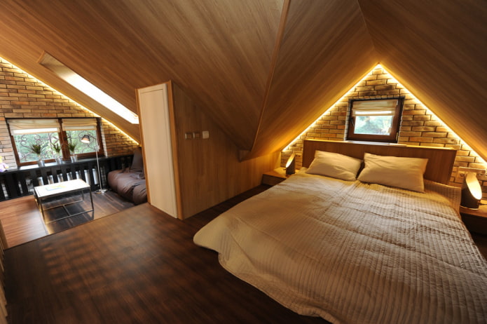 деревянный потолок в спальне в стиле лофт