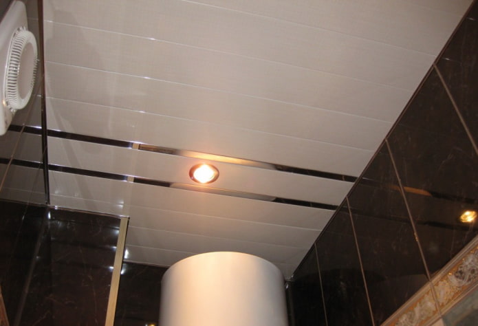 подставка подвесная конструкция в ванную комнату