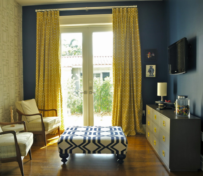 сине-желтая комната