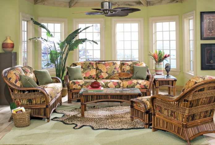 бамбуковая мебель в гостиной